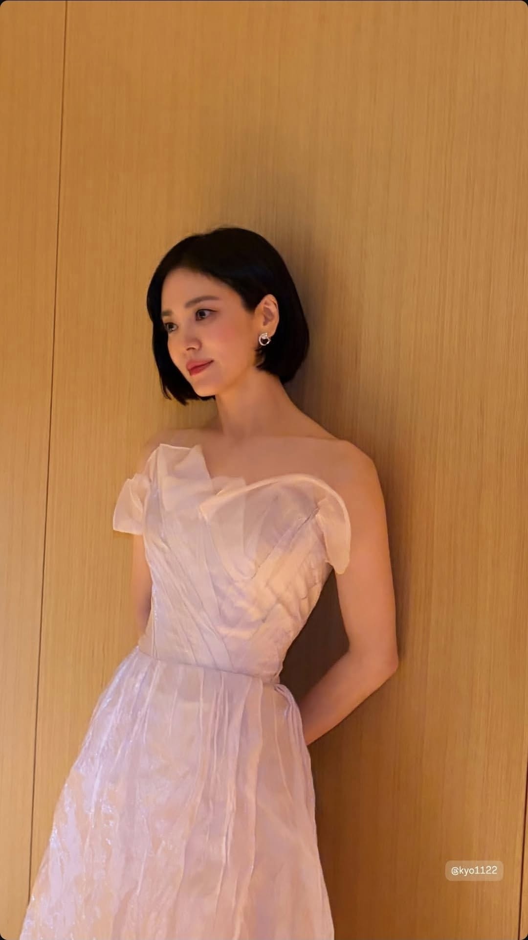 Ảnh hồi bé rõ nét của Song Hye Kyo gây sốt- Ảnh 4. Ảnh hồi bé rõ nét của Song Hye Kyo gây sốt- Ảnh 4.