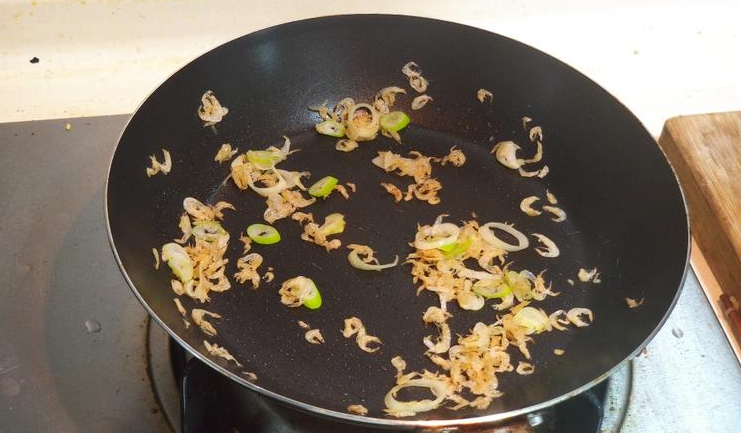 Những người th&ocirc;ng minh sẽ mua 5 loại rau n&agrave;y để nấu ăn: Kh&ocirc;ng chứa thuốc trừ s&acirc;u, rẻ v&agrave; l&agrave;m m&oacute;n g&igrave; cũng ngon- Ảnh 17.