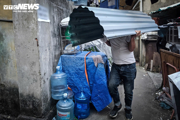 Người d&acirc;n ven Hồ Gươm bắt đầu di dời, b&agrave;n giao mặt bằng x&acirc;y quảng trường hơn 2ha- Ảnh 4.