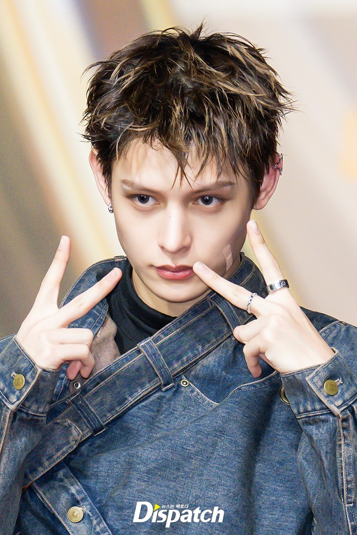 Thảm đỏ hot nhất Gi&aacute;ng sinh 2025: Jang Won Young h&oacute;a thi&ecirc;n thần, Winter (aespa) vất vả che dấu ấn t&igrave;nh y&ecirc;u với Jungkook (BTS)- Ảnh 22.