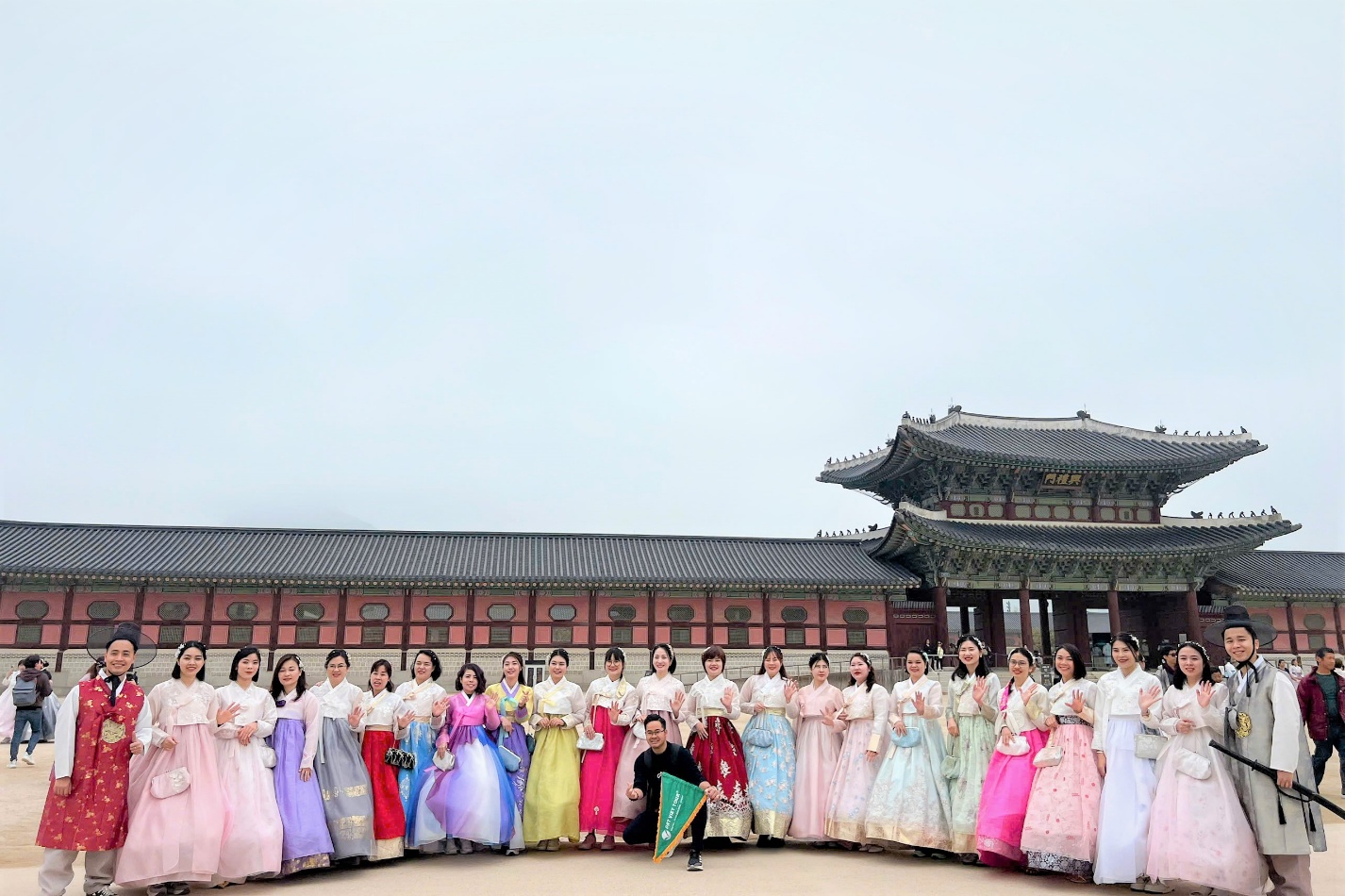 Đặt tour Tết Nguy&ecirc;n Đ&aacute;n 2026 tại Đất Việt Tour nhận ưu đ&atilde;i đến 4 triệu đồng- Ảnh 1.