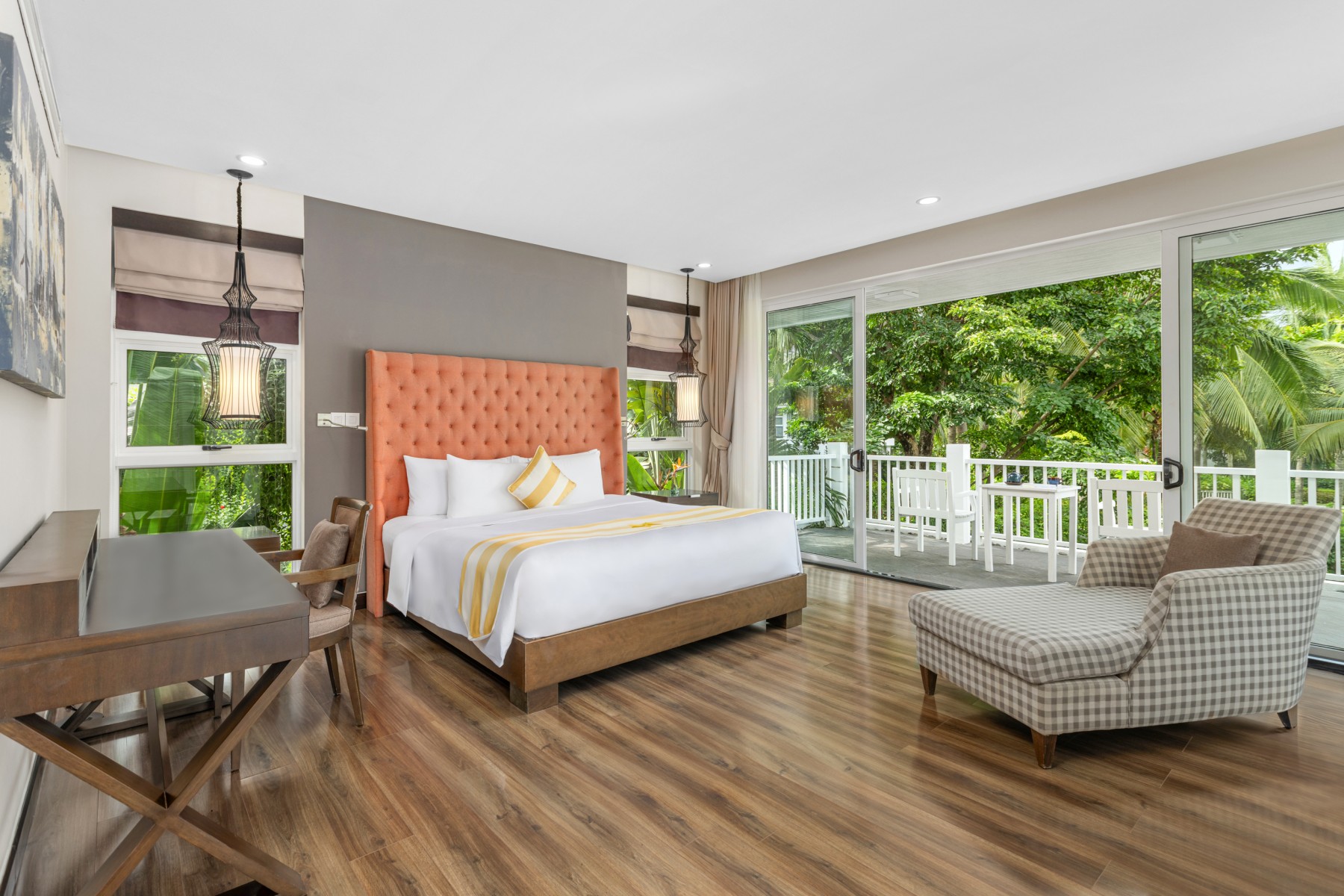 B&ecirc;n trong ph&ograve;ng nghỉ 40 triệu/đ&ecirc;m của Jungkook, Jimin BTS ở Việt Nam c&oacute; những g&igrave;?- Ảnh 6.