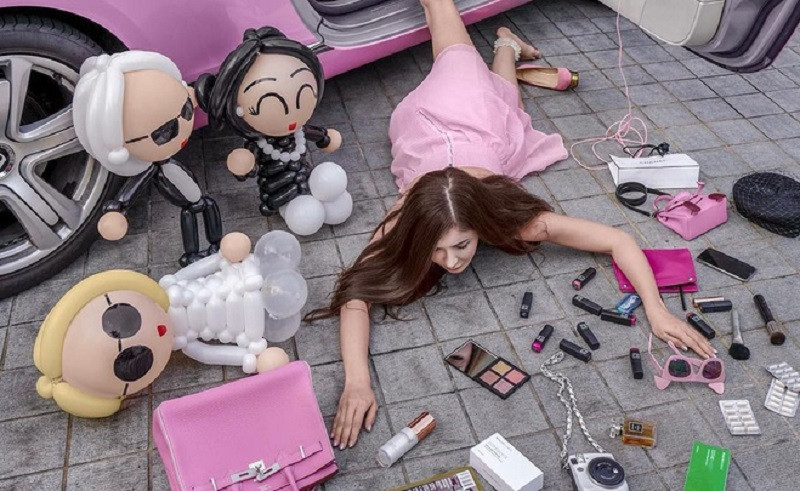 Nh&igrave;n 7 th&oacute;i quen n&agrave;y, nhận ra ngay ai đang &ldquo;gồng m&igrave;nh diễn&rdquo; vai gi&agrave;u c&oacute;- Ảnh 3.