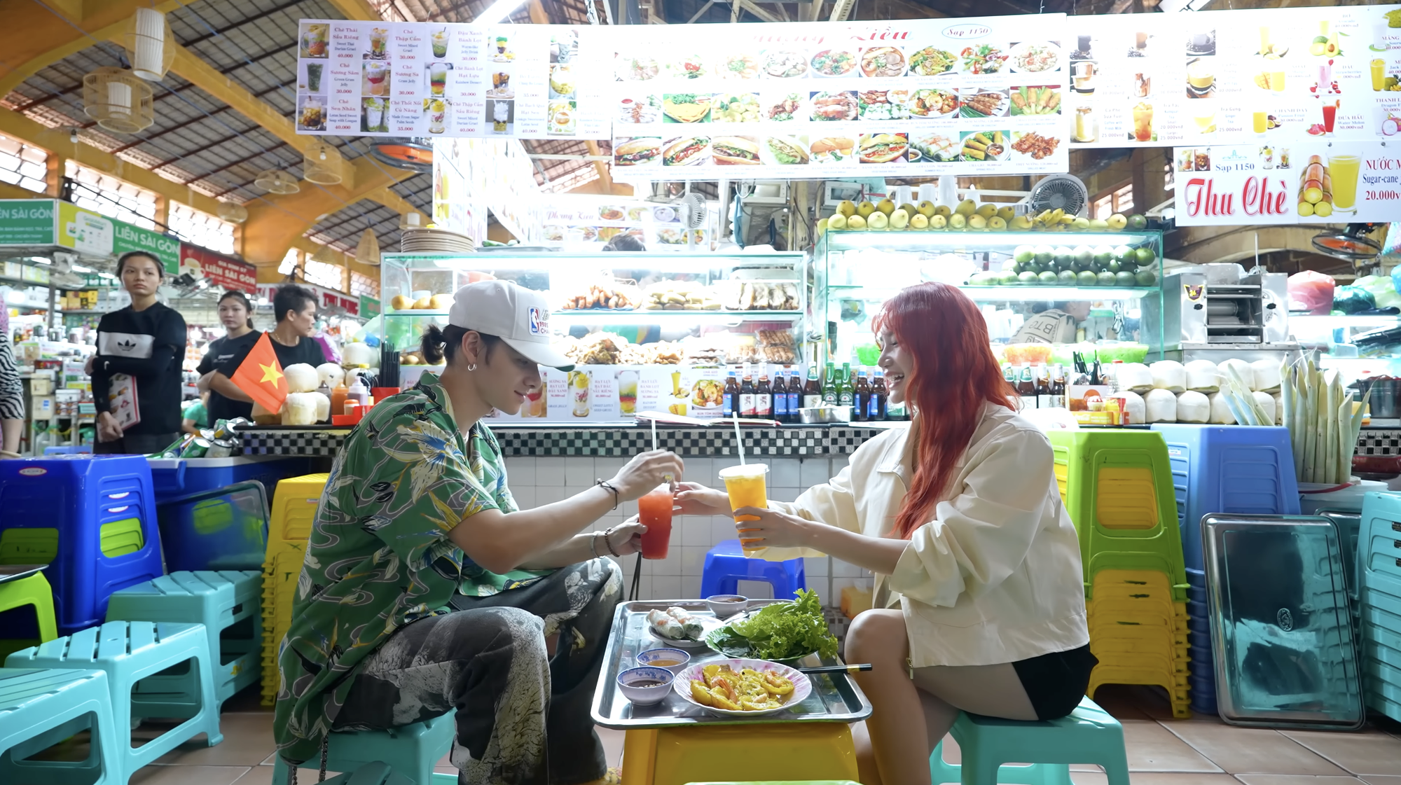 Kh&aacute;ch T&acirc;y sốc nặng khi biết gi&aacute; t&ocirc; phở ở Việt Nam, chỉ biết thốt l&ecirc;n "Kh&ocirc;ng thể n&agrave;o!"- Ảnh 3.