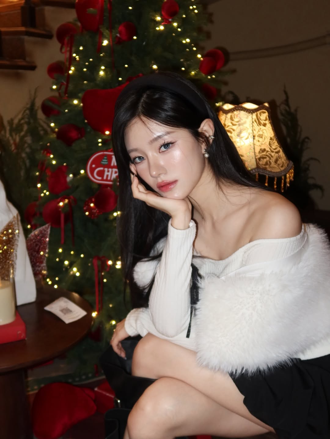 "D&aacute;ng xinh" tr&agrave;n ngập newsfeed ng&agrave;y Gi&aacute;ng sinh: Nhan sắc ai cũng vu&yacute;p vậy trời!- Ảnh 4.