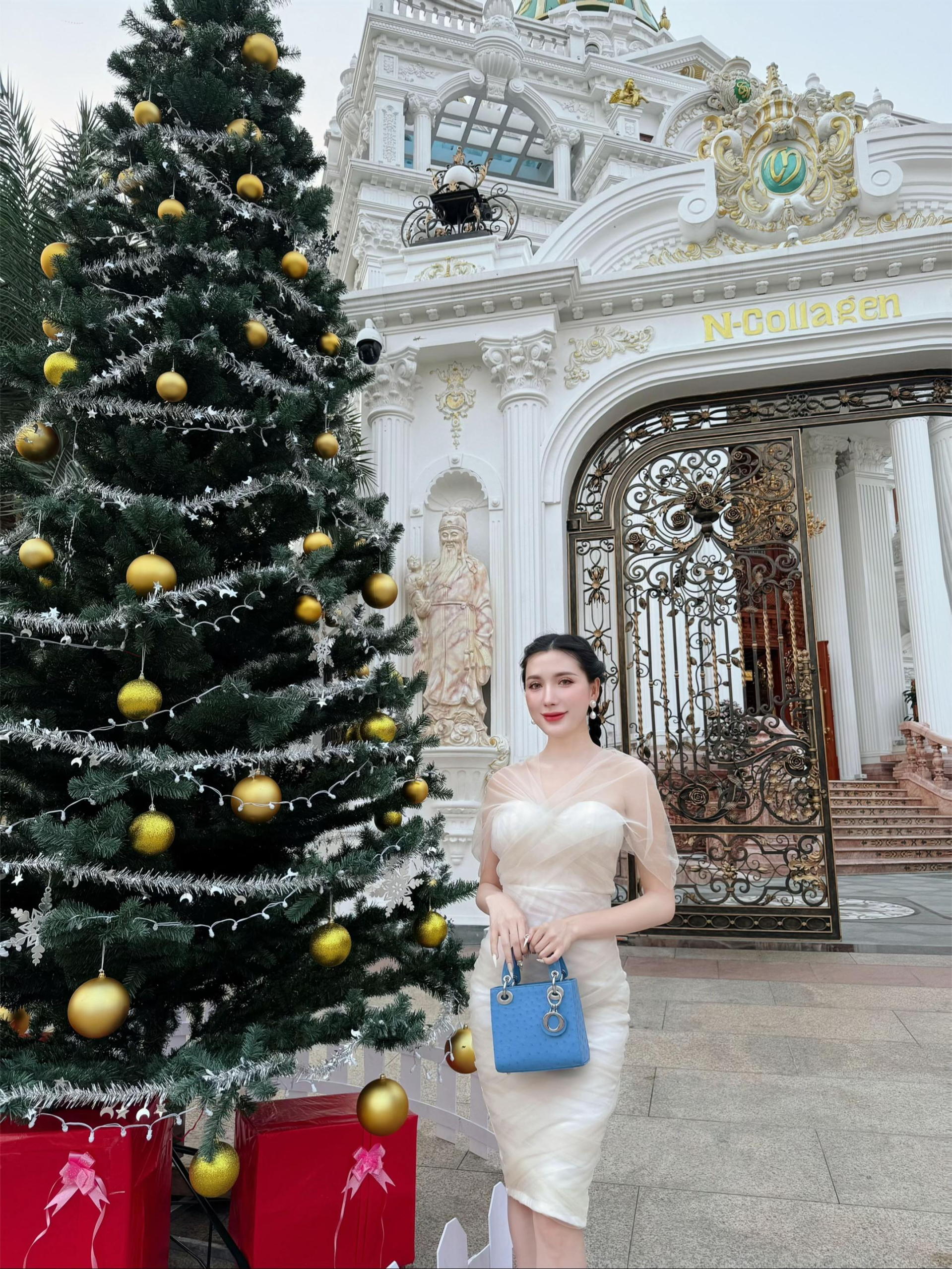 Bức ảnh "chấn động" trong nh&agrave; Ng&acirc;n Collagen những ng&agrave;y cuối năm- Ảnh 8.