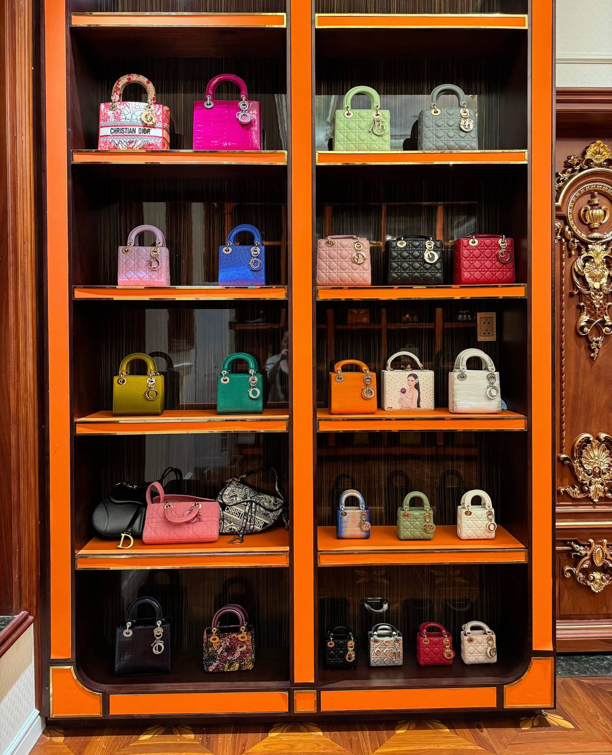 Bức ảnh "chấn động" trong nh&agrave; Ng&acirc;n Collagen những ng&agrave;y cuối năm- Ảnh 4.