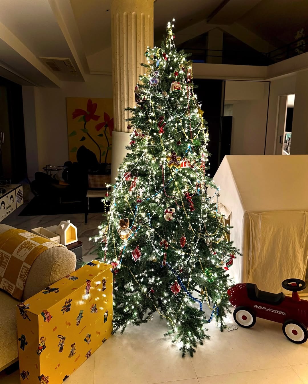 Mỹ nhân giải nghệ ở tuổi 22, cưới đại gia ở tuổi 28: Sống như công chúa trong cơ ngơi 130 tỷ- Ảnh 8. Mỹ nhân giải nghệ ở tuổi 22, cưới đại gia ở tuổi 28: Sống như công chúa trong cơ ngơi 130 tỷ- Ảnh 8.