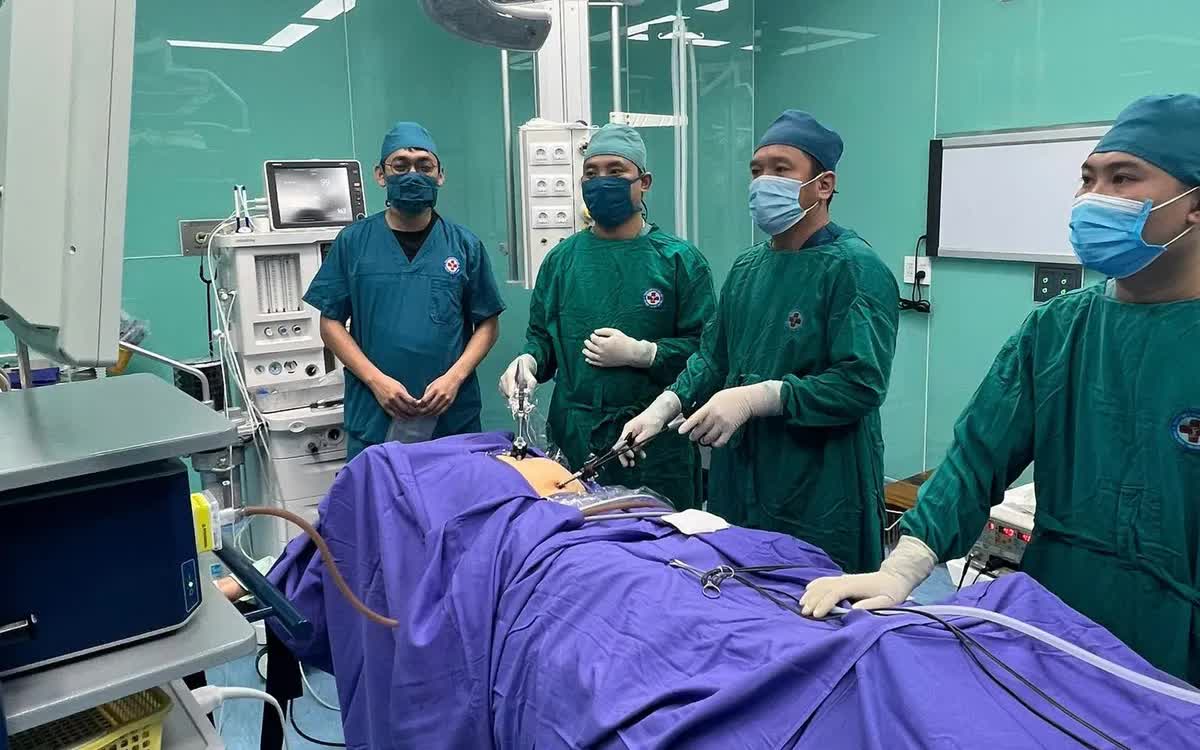 Thủng ruột non do nuốt xương c&aacute;- Ảnh 1.