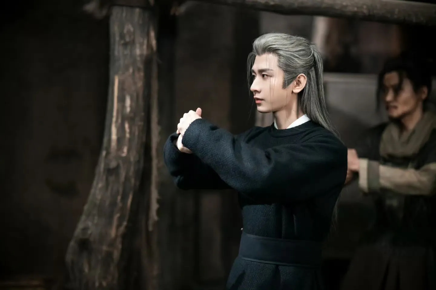 Nam diễn vi&ecirc;n thất bại nhất 2025: Đ&oacute;ng 3 phim flop cả 3, nhan sắc lẫn diễn xuất đều chạm đ&aacute;y- Ảnh 5.