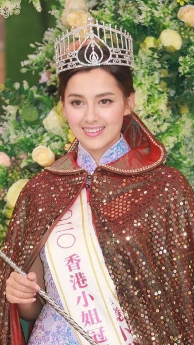 Bắt gặp Hoa hậu D. đẹp nhất showbiz h&ocirc;n m&atilde;nh liệt trai đẹp ng&agrave;nh quảng c&aacute;o, thấy m&agrave; đỏ hết cả mặt- Ảnh 8.