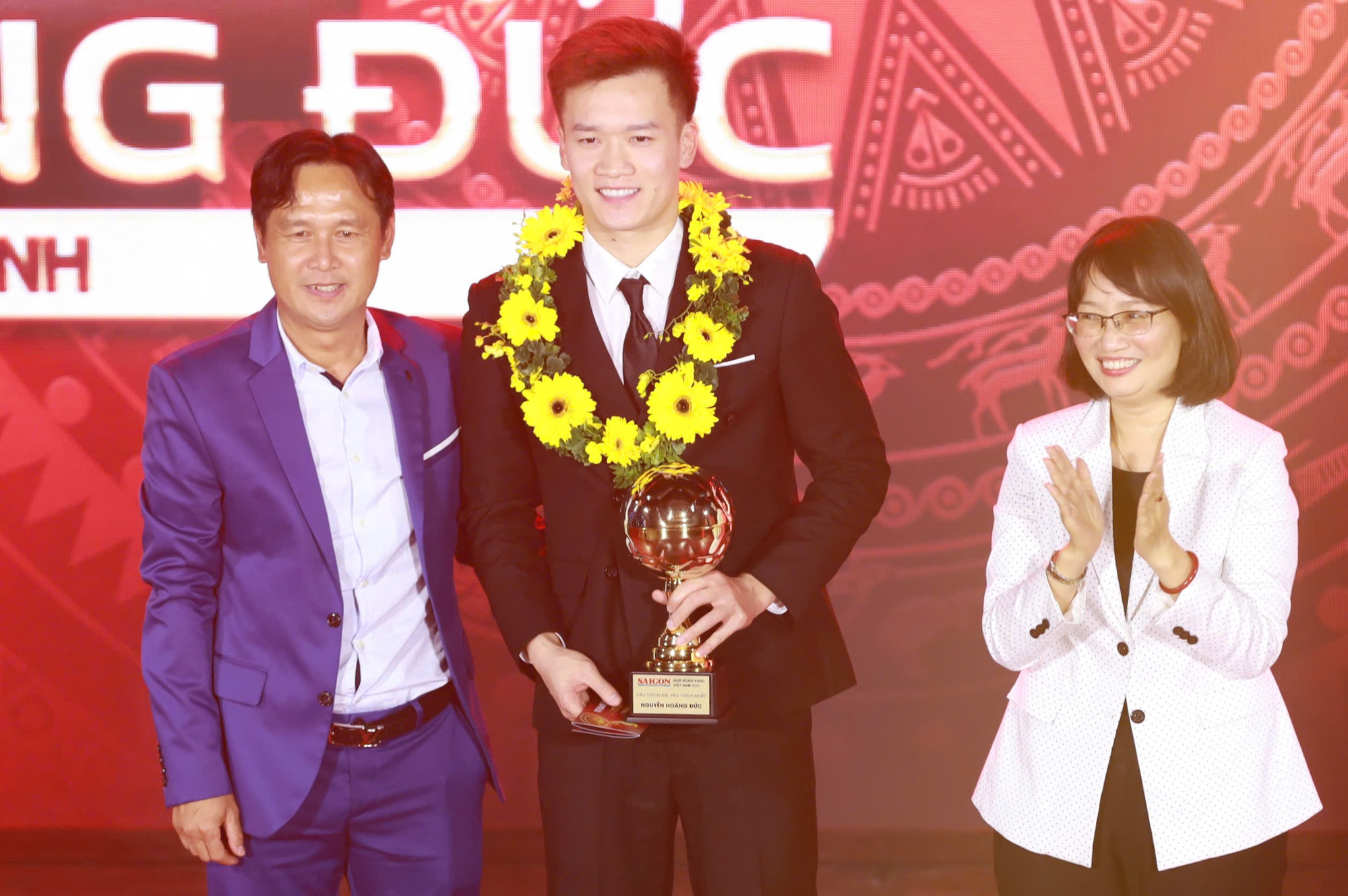 Ho&agrave;ng Đức gi&agrave;nh "c&uacute; đ&uacute;p" giải thưởng tại Quả b&oacute;ng V&agrave;ng 2025, hotboy Đ&igrave;nh Bắc gi&agrave;nh Quả b&oacute;ng Bạc- Ảnh 11.