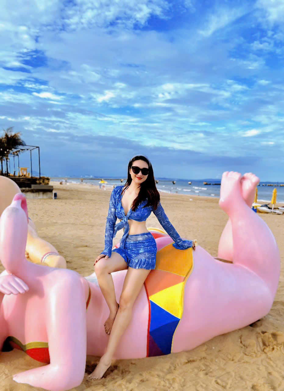 Nữ ca sĩ hủy h&ocirc;n trước ng&agrave;y cưới 1 tuần, nhiều đại gia ngh&igrave;n tỷ v&acirc;y quanh: 34 tuổi mẹ vẫn chăm như em b&eacute;- Ảnh 4.