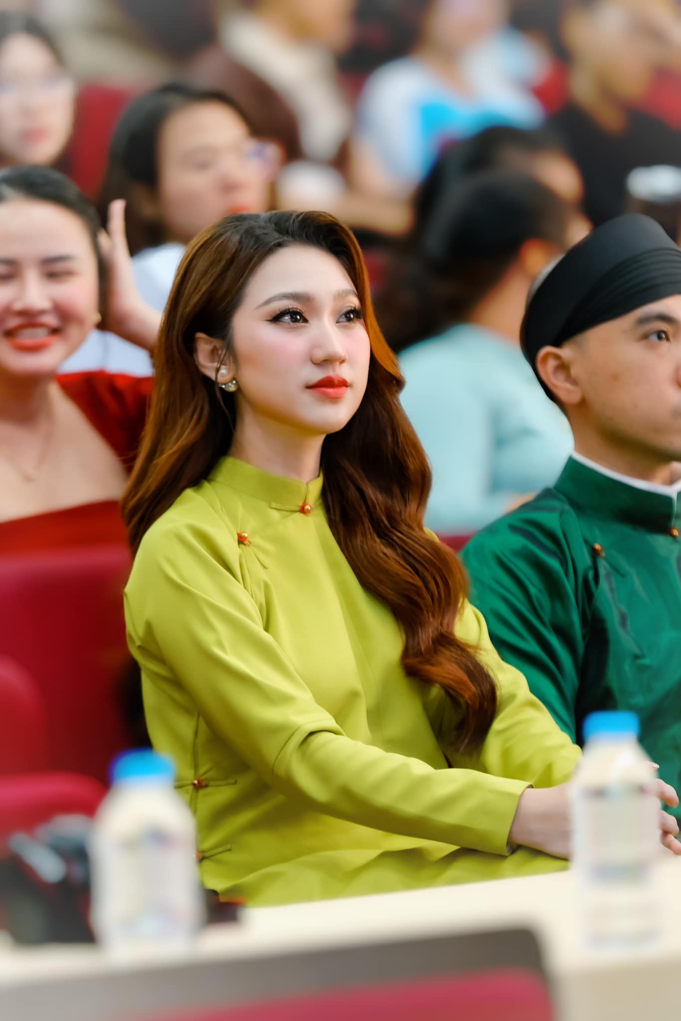 Nữ ca sĩ hủy h&ocirc;n trước ng&agrave;y cưới 1 tuần, nhiều đại gia ngh&igrave;n tỷ v&acirc;y quanh: 34 tuổi mẹ vẫn chăm như em b&eacute;- Ảnh 2.