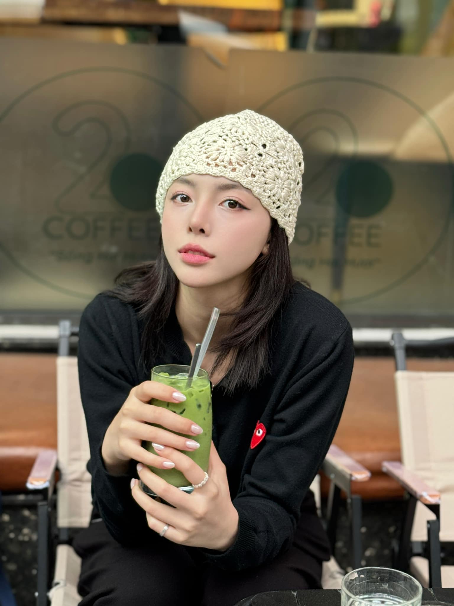 Xạ thủ Ph&iacute; Thanh Thảo kh&aacute;c lạ sau loạt hint t&igrave;nh cảm với L&yacute; Đức U22 Việt Nam, netizen n&oacute;i thẳng: 