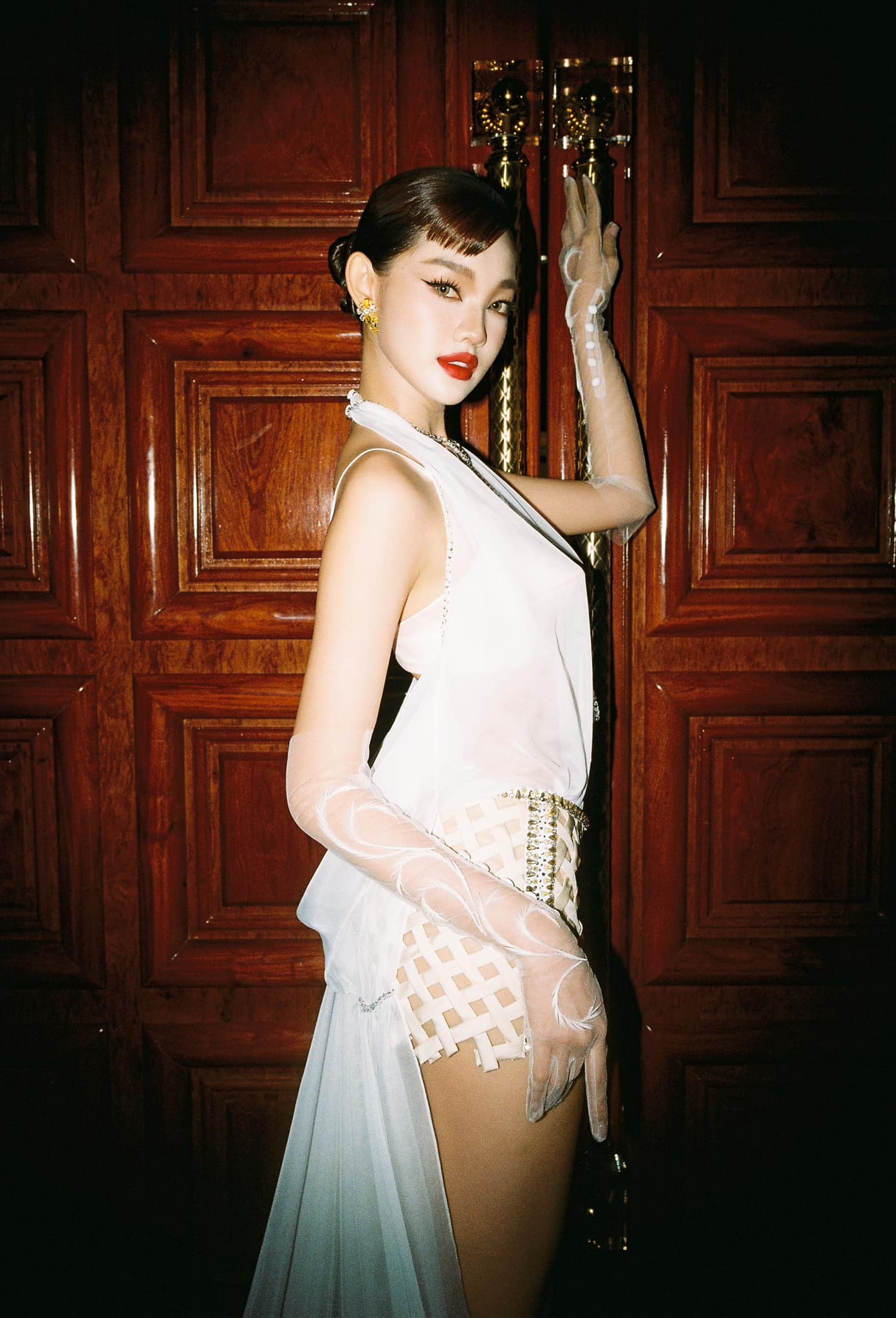 C&ocirc; g&aacute;i 2K1 xinh như 