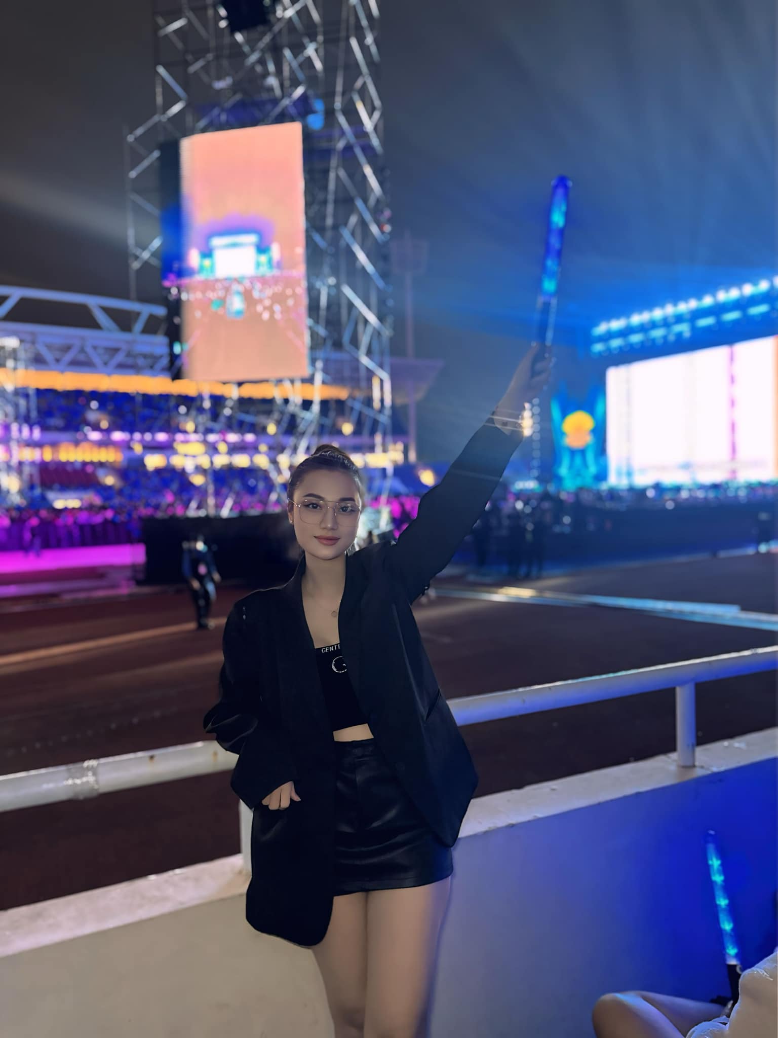 Đ&aacute;m cưới ch&aacute;u nội danh ca Chế Linh: Nhan sắc c&ocirc; d&acirc;u kh&ocirc;ng một điểm trừ, th&acirc;n thế ch&uacute; rể g&acirc;y bất ngờ lớn- Ảnh 13.