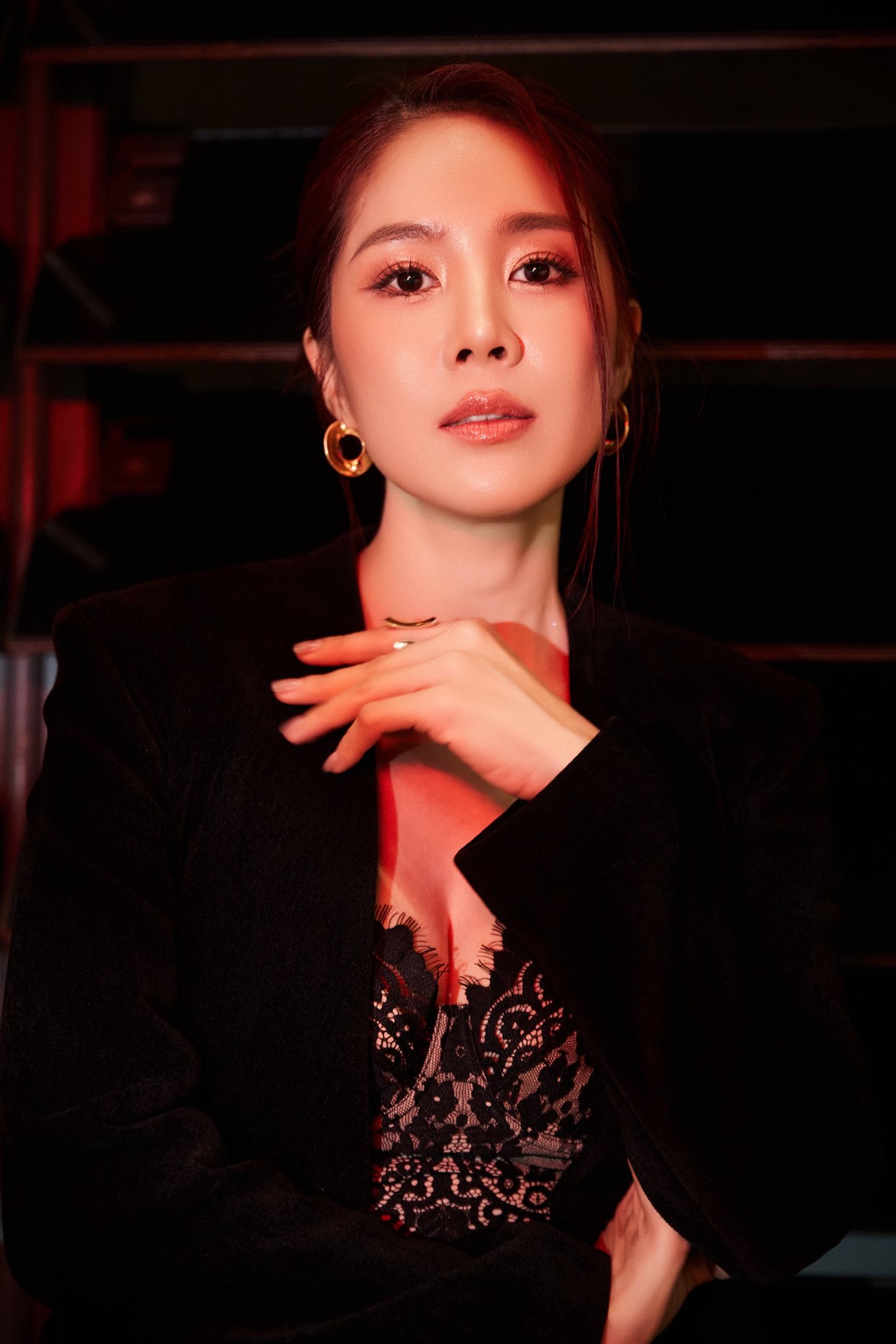 Mỹ nh&acirc;n Việt thăng hạng nhan sắc đỉnh nhất 2025: Giảm 30kg g&acirc;y sốc MXH, nh&igrave;n trẻ hơn cả chồng k&eacute;m 7 tuổi- Ảnh 1.