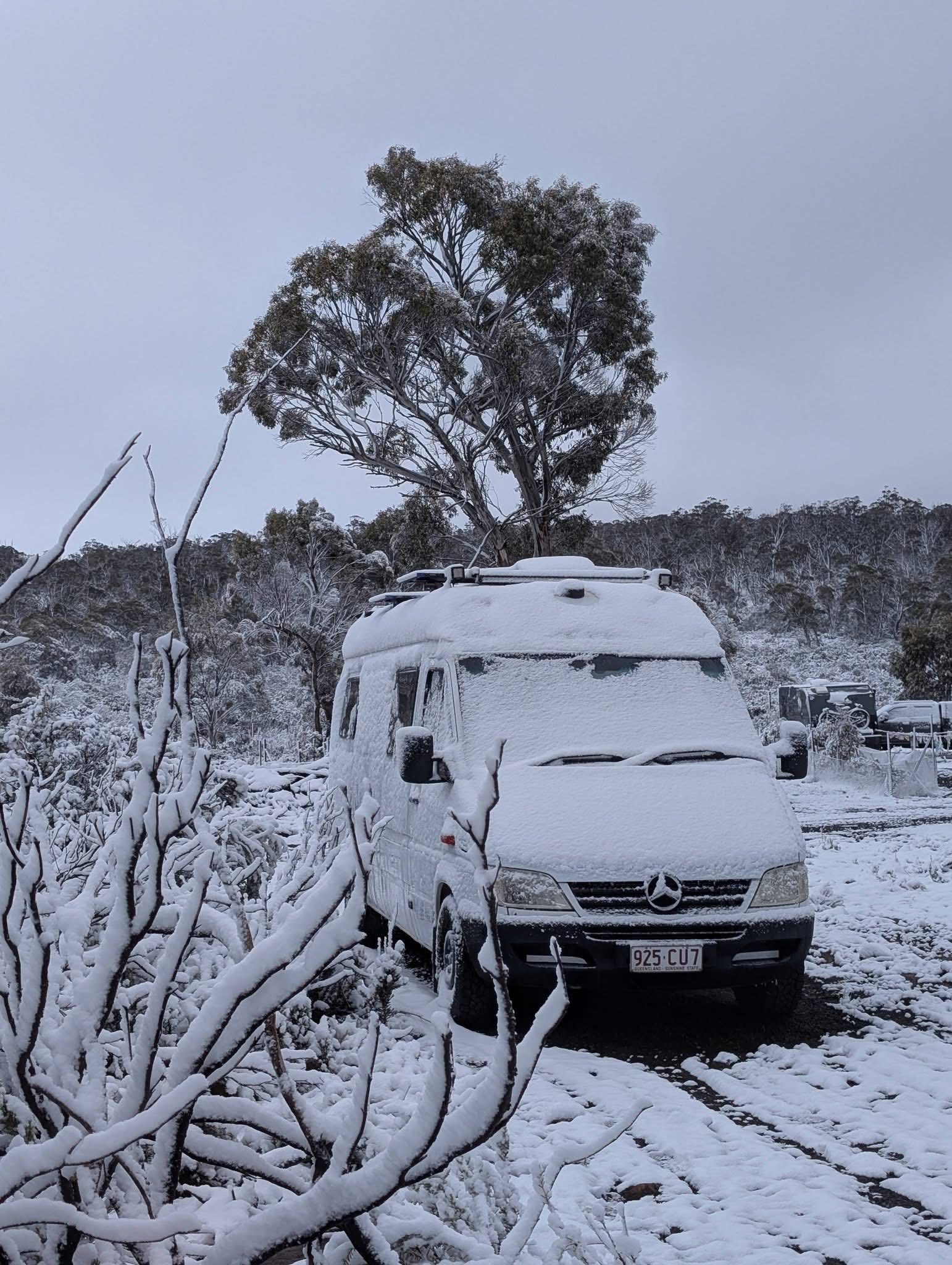 Nơi vừa c&oacute; tuyết rơi hiếm c&oacute; sau gần 20 năm!- Ảnh 4.