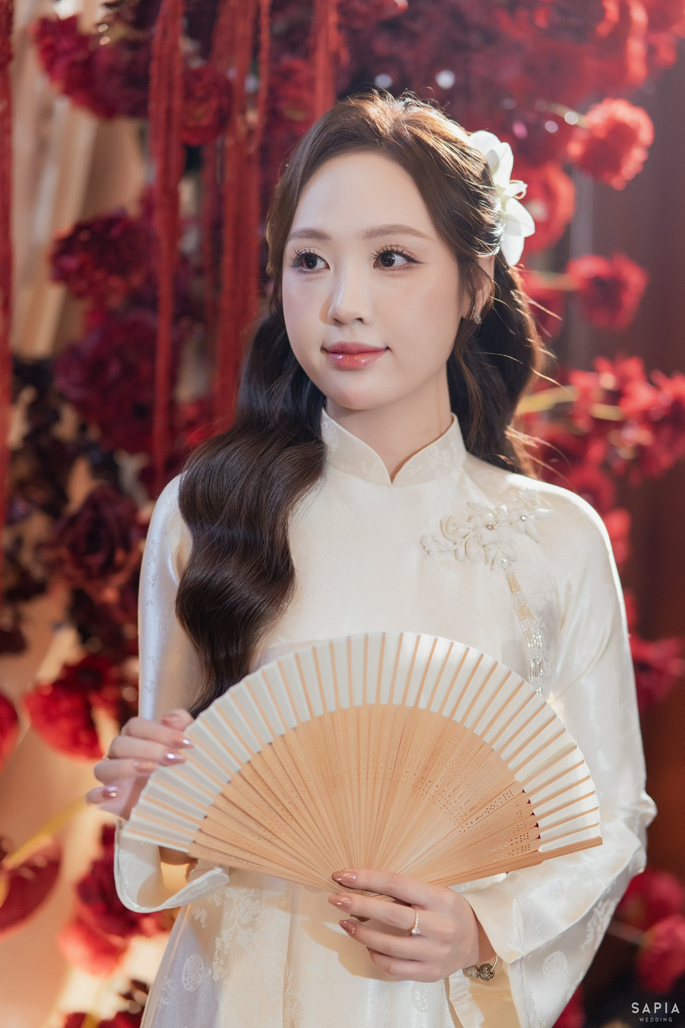 Visual s&aacute;ng bừng của nữ thạc sĩ cưới thủ m&ocirc;n U23 Việt Nam- Ảnh 2.