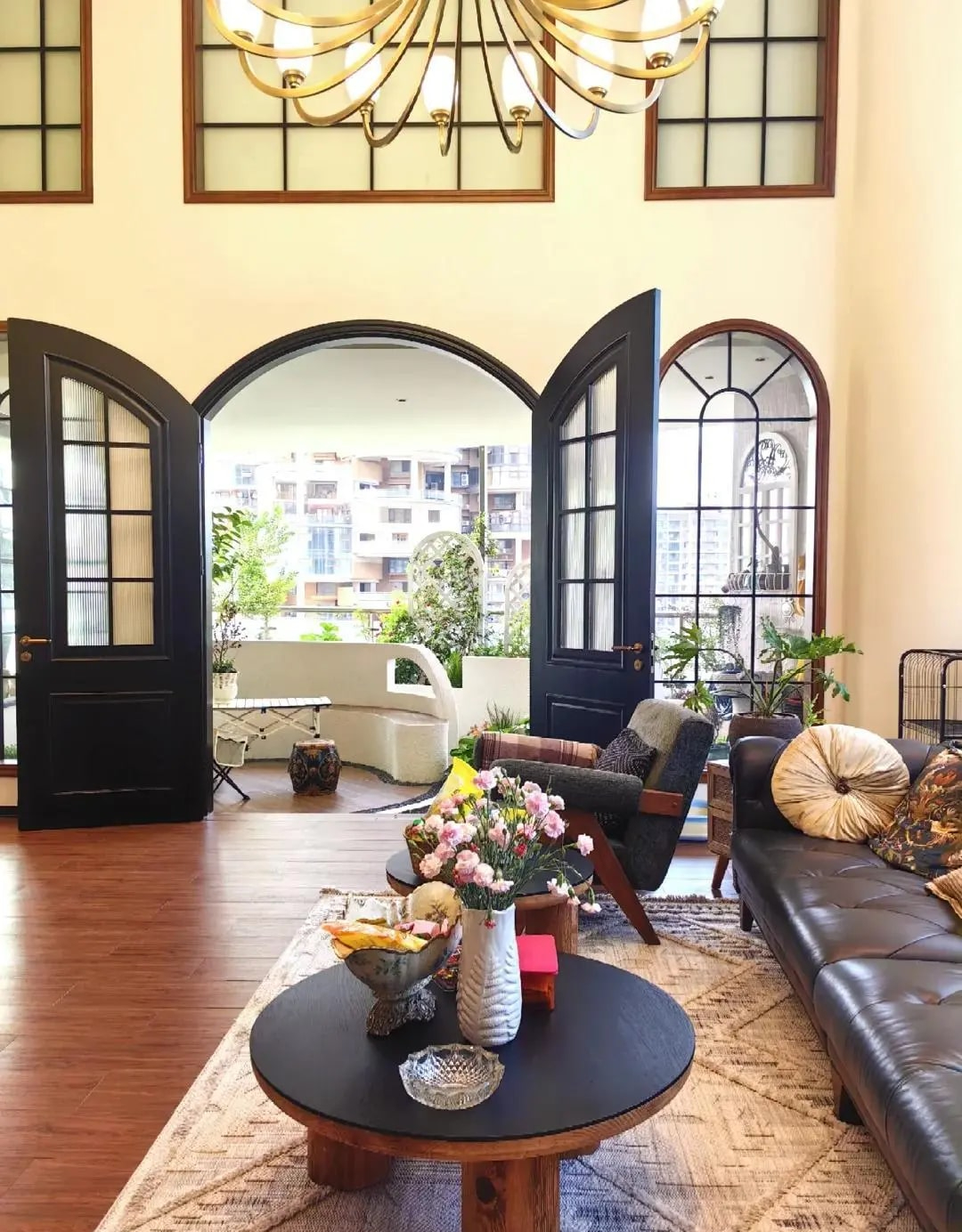 Nữ nghệ sĩ 40 tuổi kh&ocirc;ng kết h&ocirc;n, bỏ 12 tỷ x&acirc;y 