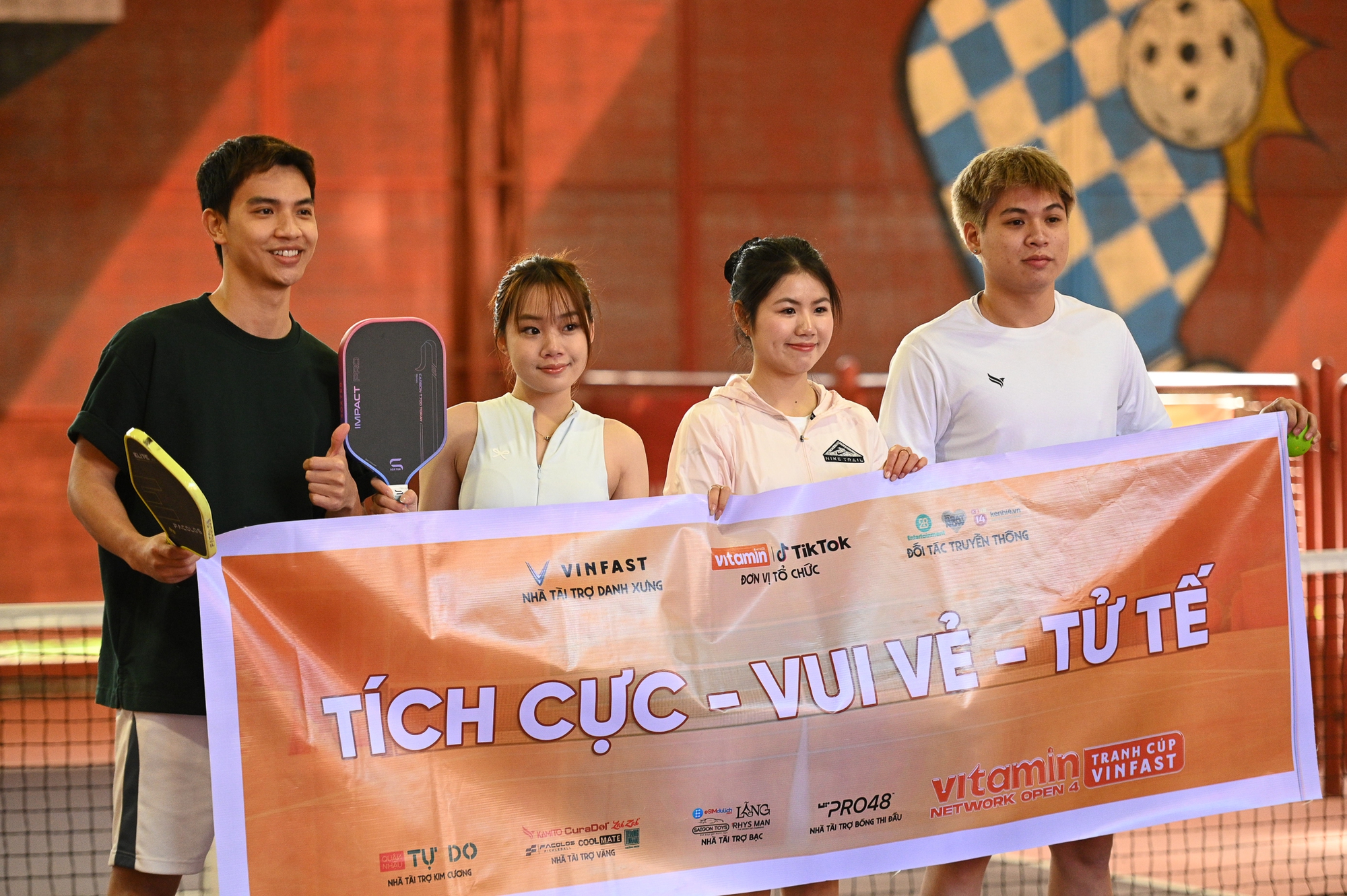 Hai nh&agrave; v&ocirc; địch PPA Tour Asia Vinh Hiển - Minh Qu&acirc;n tham dự giải pickleball to&agrave;n KOL- Ảnh 11.