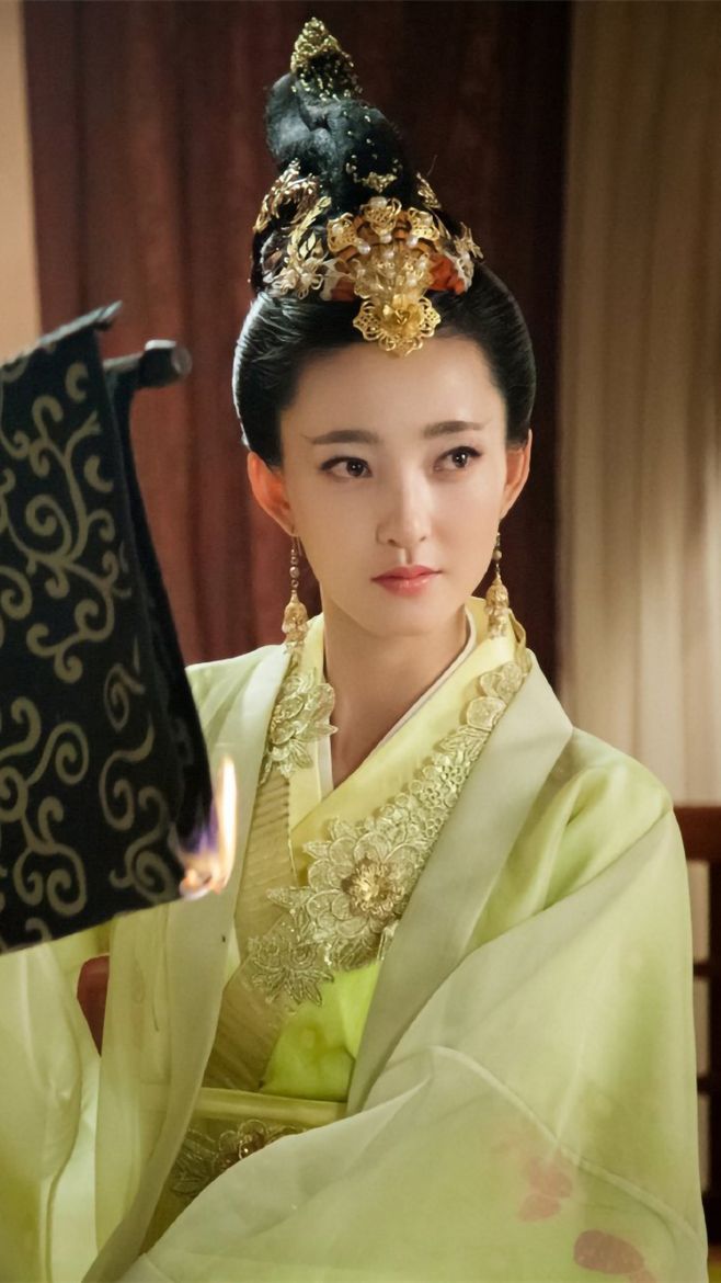 Nhan sắc t&agrave;n tạ đ&aacute;ng thương của nữ diễn vi&ecirc;n phim giờ v&agrave;ng sau khi chồng đại gia bị bắt- Ảnh 2.