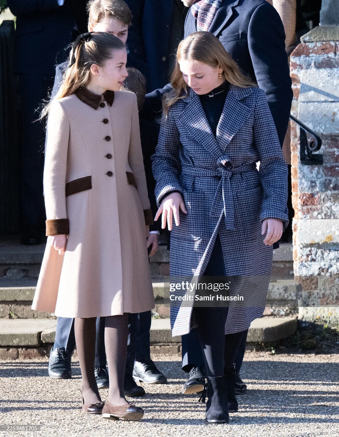 "C&ocirc;ng ch&uacute;a hạt dẻ" nh&agrave; Kate: Charlotte 10 tuổi kh&iacute; chất ng&uacute;t ng&agrave;n, diện đồ "Old Money" chuẩn người thừa kế s&aacute;ng gi&aacute;- Ảnh 25.