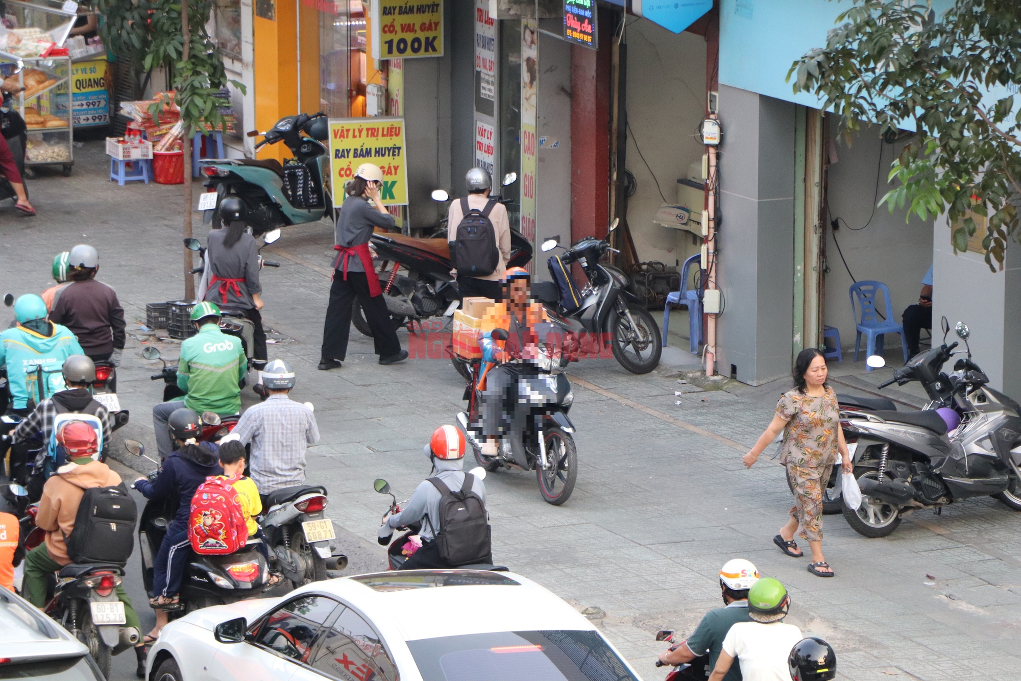 Danh s&aacute;ch 107 phương tiện ở TPHCM leo vỉa h&egrave; bị CSGT ghi h&igrave;nh- Ảnh 1.