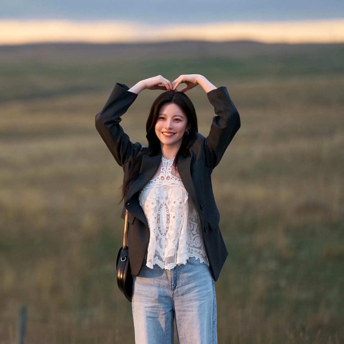 Mỹ nhân mặt kim cương gầy trơ xương trong phim mới- Ảnh 5. Mỹ nhân mặt kim cương gầy trơ xương trong phim mới- Ảnh 5.