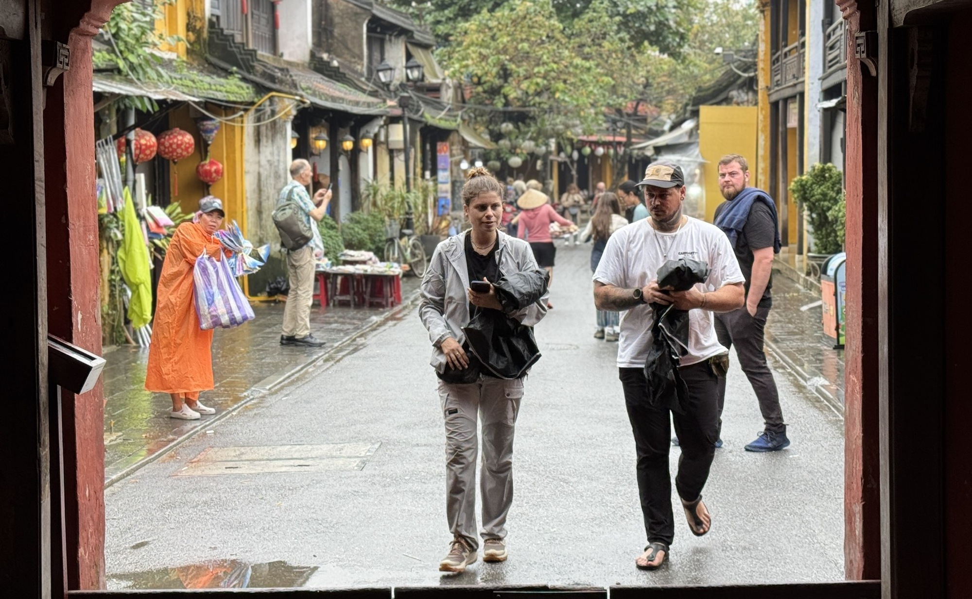 Đ&agrave; Nẵng bội thu du lịch với 17,3 triệu lượt kh&aacute;ch, doanh thu chạm mốc 60.000 tỉ đồng- Ảnh 1.