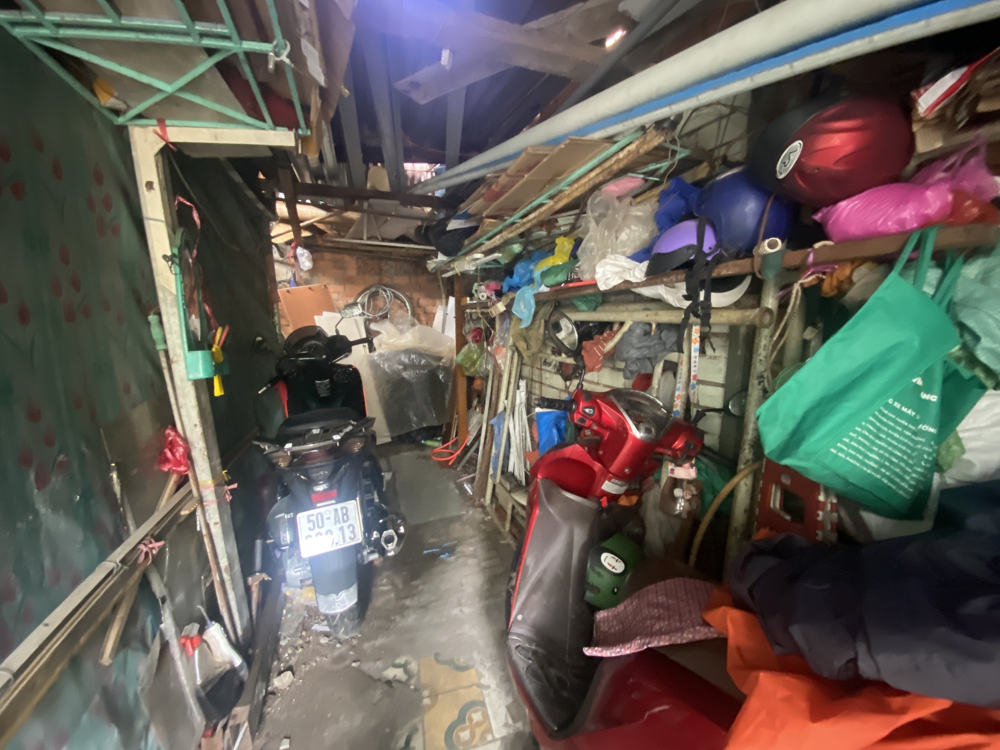 Gặp ch&uacute; xe &ocirc;m bị lan truyền sai sự thật tr&ecirc;n mạng: Tiết lộ về 2 chiếc xe PCX v&agrave; SH trong nh&agrave;- Ảnh 10.