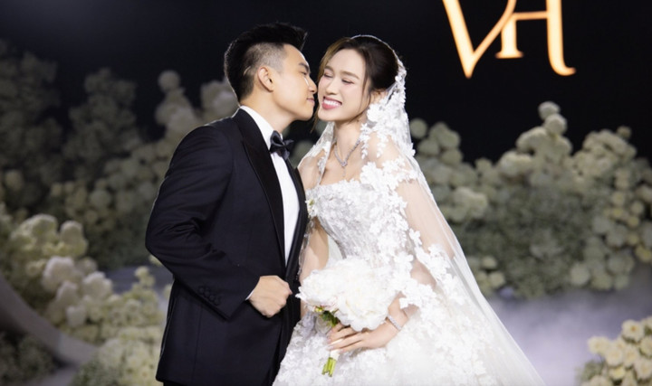 Những đ&aacute;m cưới g&acirc;y sốt nhất năm 2025 của sao Việt- Ảnh 1.