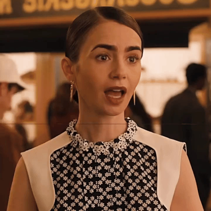 Gương mặt nhăn nh&uacute;m của nữ ch&iacute;nh Emily in Paris k&eacute;o 2 triệu người v&agrave;o cuộc tranh luận- Ảnh 2.