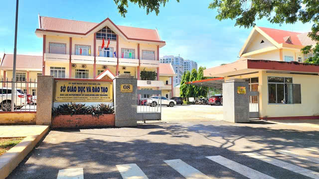 H&agrave;ng ng&agrave;n gi&aacute;o vi&ecirc;n ở Đắk Lắk bị nợ hơn 38 tỉ đồng tiền dạy th&ecirc;m giờ- Ảnh 1.