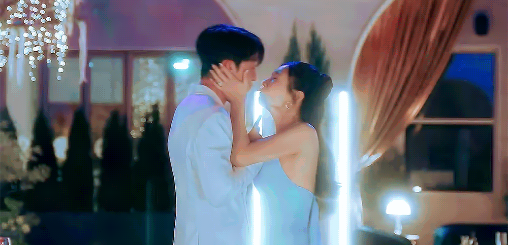 4 nữ ch&iacute;nh phim H&agrave;n mặc đẹp nhất 2025, nhắc đến mỹ nh&acirc;n số 3 l&agrave; nghĩ ngay tới sự sang chảnh- Ảnh 1.