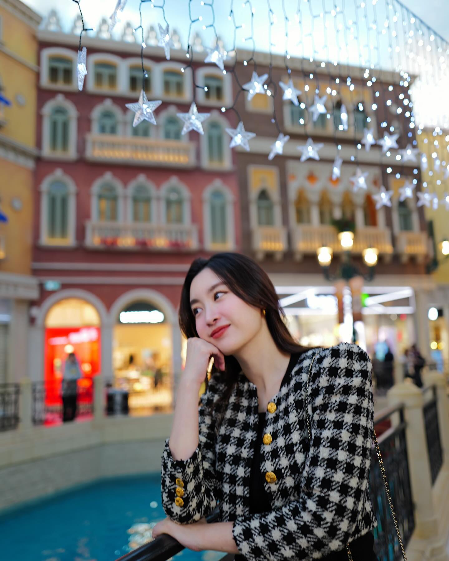 Gu chọn &aacute;o kho&aacute;c của c&aacute;c n&agrave;ng d&acirc;u h&agrave;o m&ocirc;n: 5 kiểu l&agrave; 