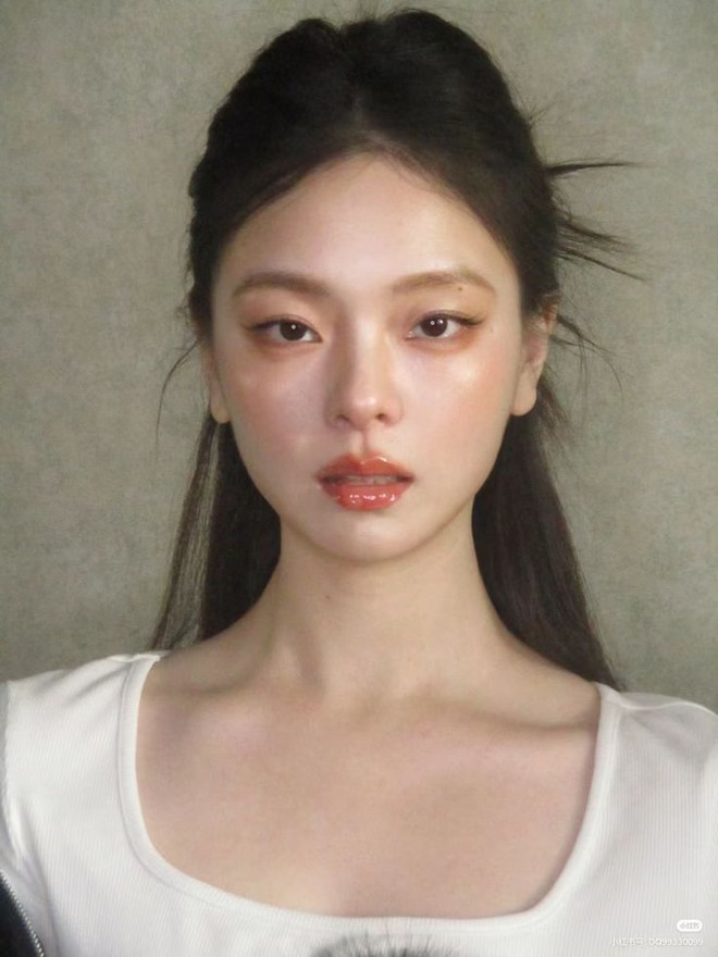 7 xu hướng l&agrave;m đẹp nổi bật nhất năm 2025 do Vogue b&igrave;nh chọn- Ảnh 24.