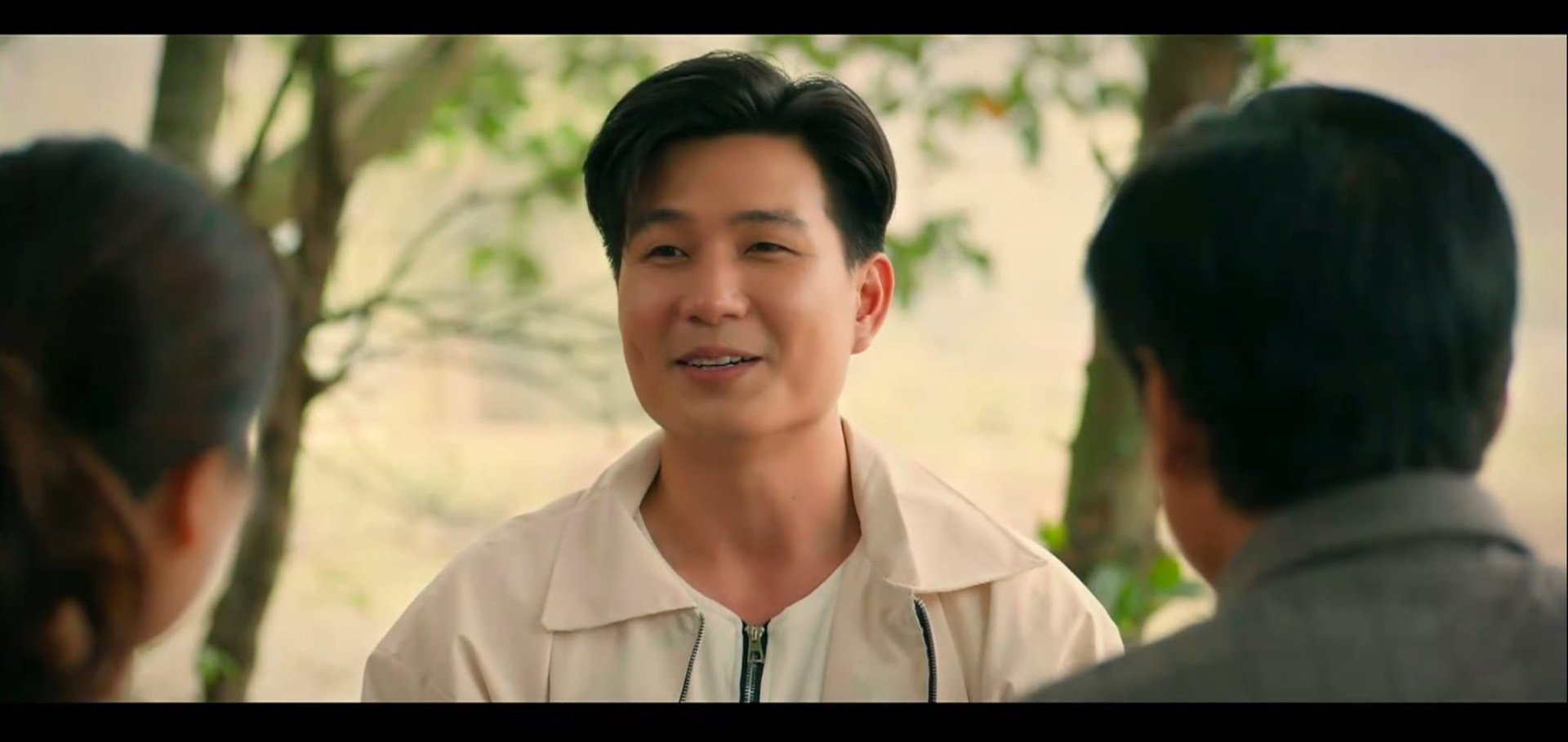 Kh&ocirc;ng thể ch&ecirc; nổi mỹ nam Việt mặt b&uacute;ng ra trap boy: Ai đời đẹp qu&aacute; thể đ&aacute;ng, cười một c&aacute;i tim hẫng một nhịp- Ảnh 3.