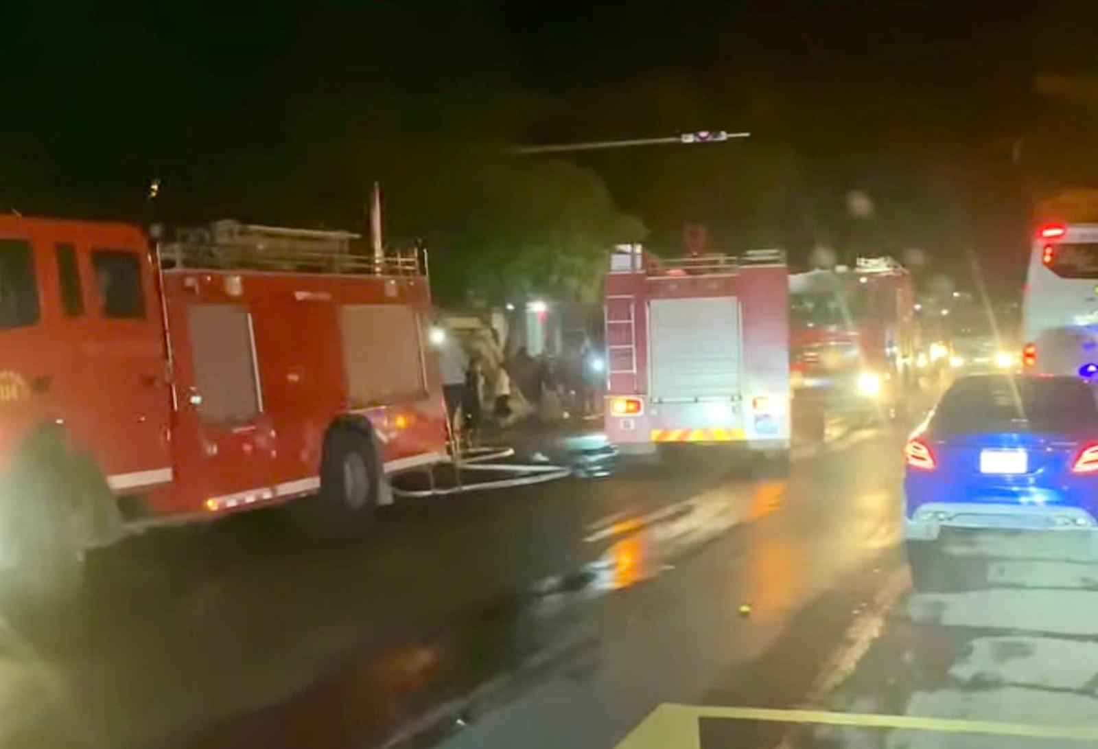 Hiện trường vụ ch&aacute;y kinh ho&agrave;ng khiến 2 vợ chồng v&agrave; 2 con nhỏ tử vong trong đ&ecirc;m- Ảnh 3.