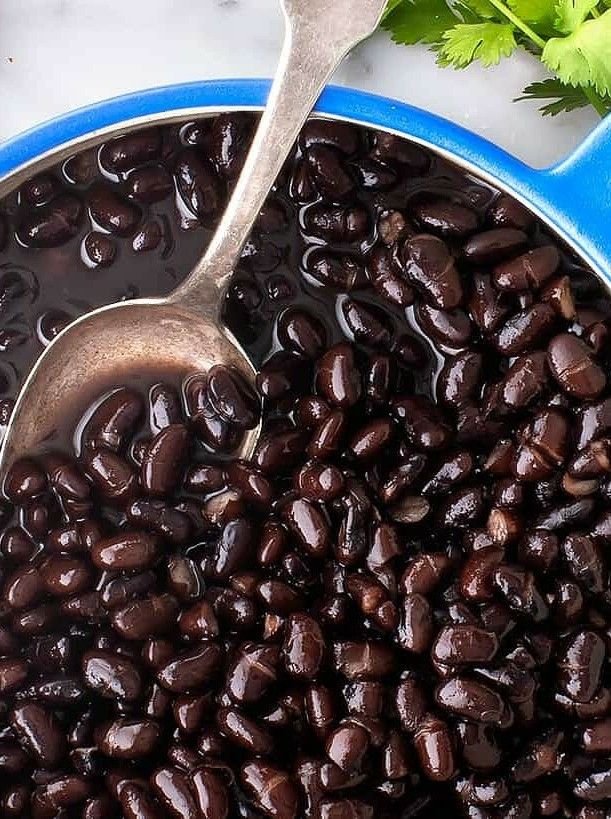 "Tiểu Long Nữ" U60 t&oacute;c vẫn d&agrave;y mượt nhờ uống 1 thứ nước d&acirc;n d&atilde; suốt 30 năm- Ảnh 4.