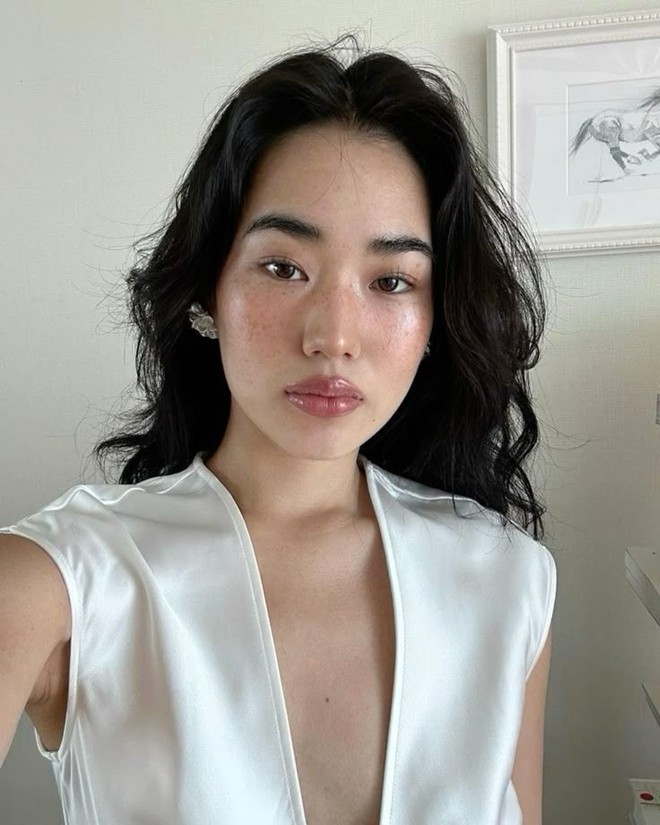 7 xu hướng l&agrave;m đẹp nổi bật nhất năm 2025 do Vogue b&igrave;nh chọn- Ảnh 13.