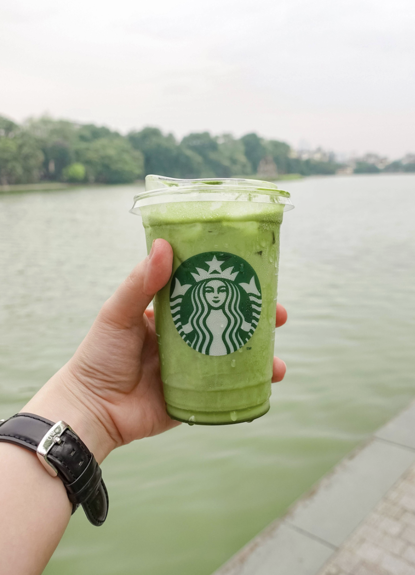 Tin t&ocirc;i đi, c&agrave; ph&ecirc; Starbucks l&agrave; rẻ nhất đấy!- Ảnh 2.