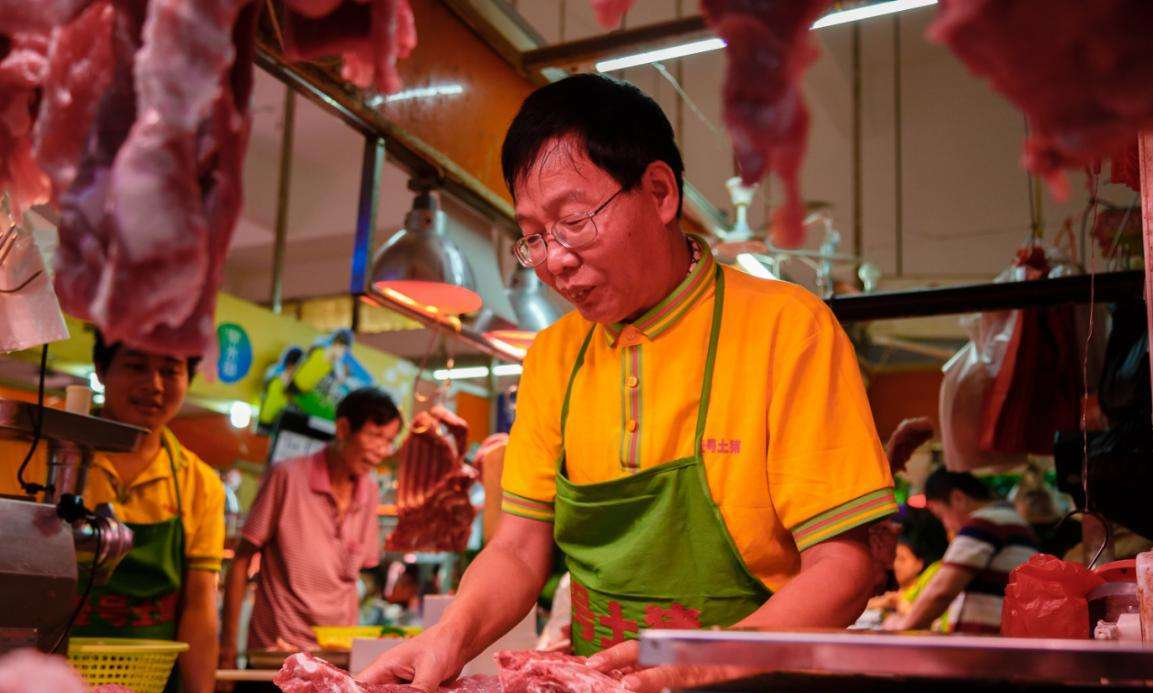 Thủ khoa đại học về qu&ecirc; b&aacute;n thịt lợn, l&atilde;i hơn 149 triệu đồng/năm rồi trở th&agrave;nh tỷ ph&uacute;- Ảnh 3.