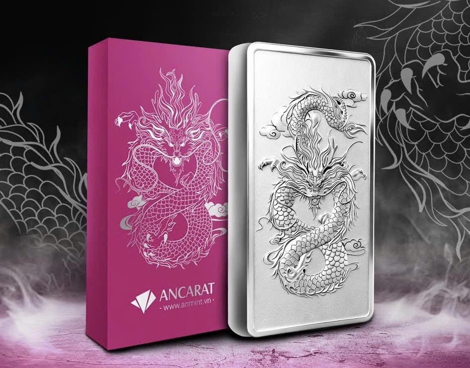 Gi&aacute; bạc tăng mạnh, người d&acirc;n H&agrave; Nội xếp h&agrave;ng mua- Ảnh 2.