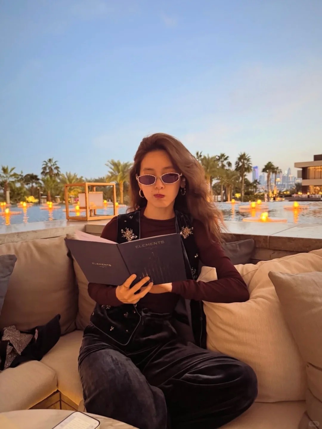 Chương Trạch Thi&ecirc;n bay sang Dubai đ&oacute;n Gi&aacute;ng sinh c&ugrave;ng chồng tỷ ph&uacute;: Ở kh&aacute;ch sạn 2 tỷ/đ&ecirc;m nhưng diện mạo mới l&agrave; điều g&acirc;y cho&aacute;ng- Ảnh 3.