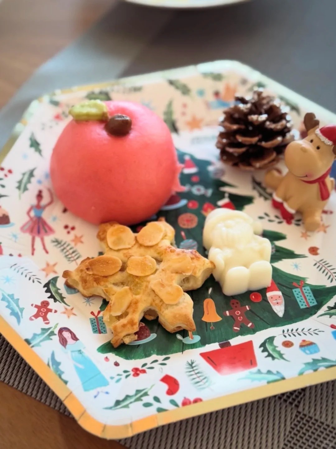 Chương Trạch Thi&ecirc;n bay sang Dubai đ&oacute;n Gi&aacute;ng sinh c&ugrave;ng chồng tỷ ph&uacute;: Ở kh&aacute;ch sạn 2 tỷ/đ&ecirc;m nhưng diện mạo mới l&agrave; điều g&acirc;y cho&aacute;ng- Ảnh 1.