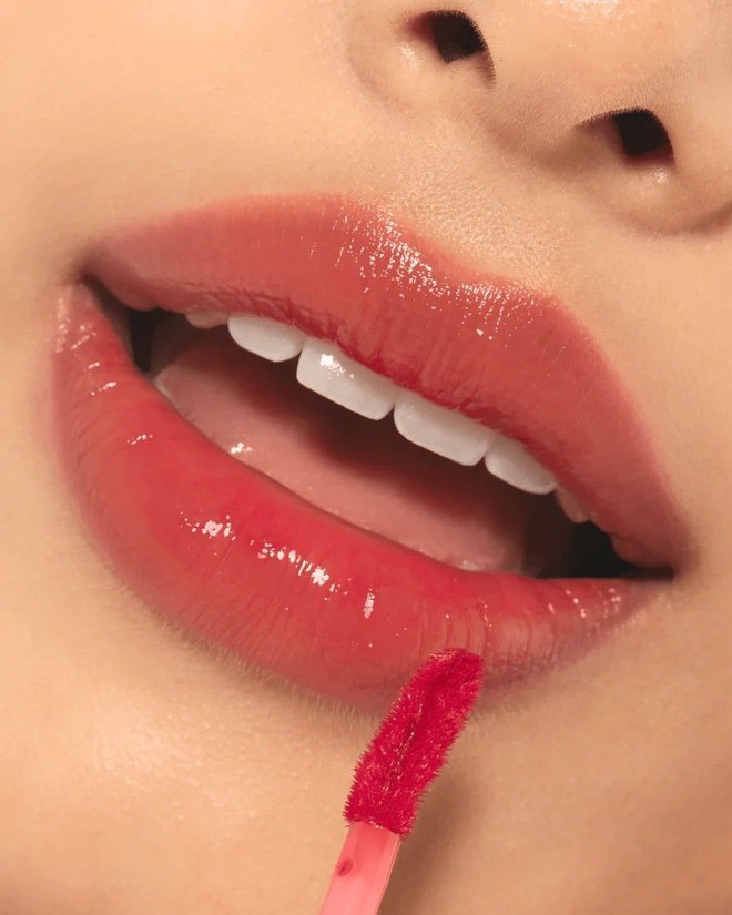 7 xu hướng l&agrave;m đẹp nổi bật nhất năm 2025 do Vogue b&igrave;nh chọn- Ảnh 21.