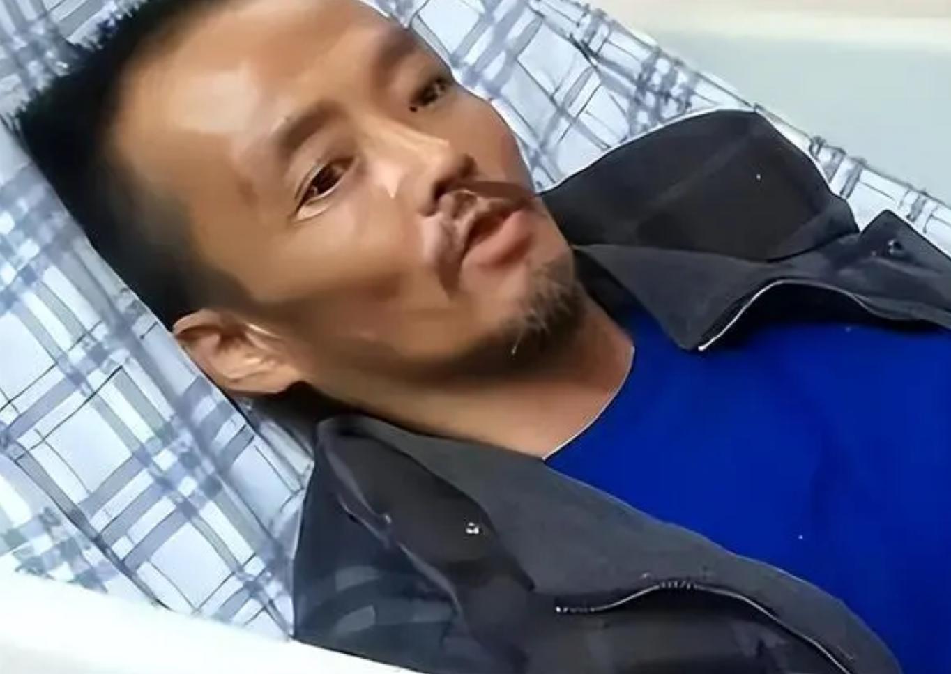 Phát hiện một nam sinh học giỏi nhưng du học về nước sống lang thang, phải ngủ dưới gầm cầu 14 năm- Ảnh 3. Phát hiện một nam sinh học giỏi nhưng du học về nước sống lang thang, phải ngủ dưới gầm cầu 14 năm- Ảnh 3.