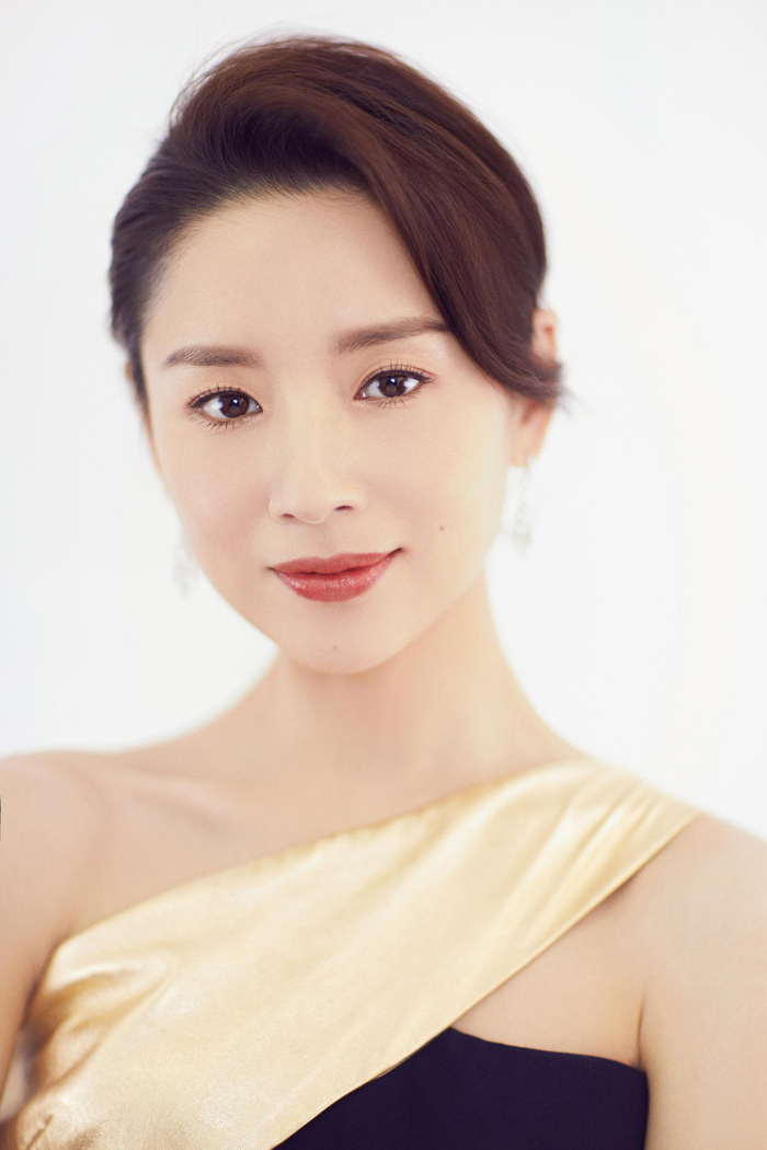 "Bạch nguyệt quang" showbiz kh&ocirc;ng trả nổi học ph&iacute; 3,7 tỷ đồng hằng năm cho con trai- Ảnh 1.